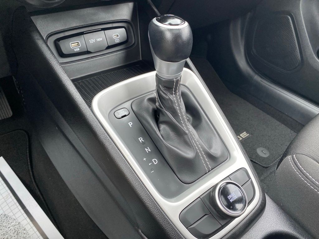 2023 Hyundai Venue SEL - Photo 18