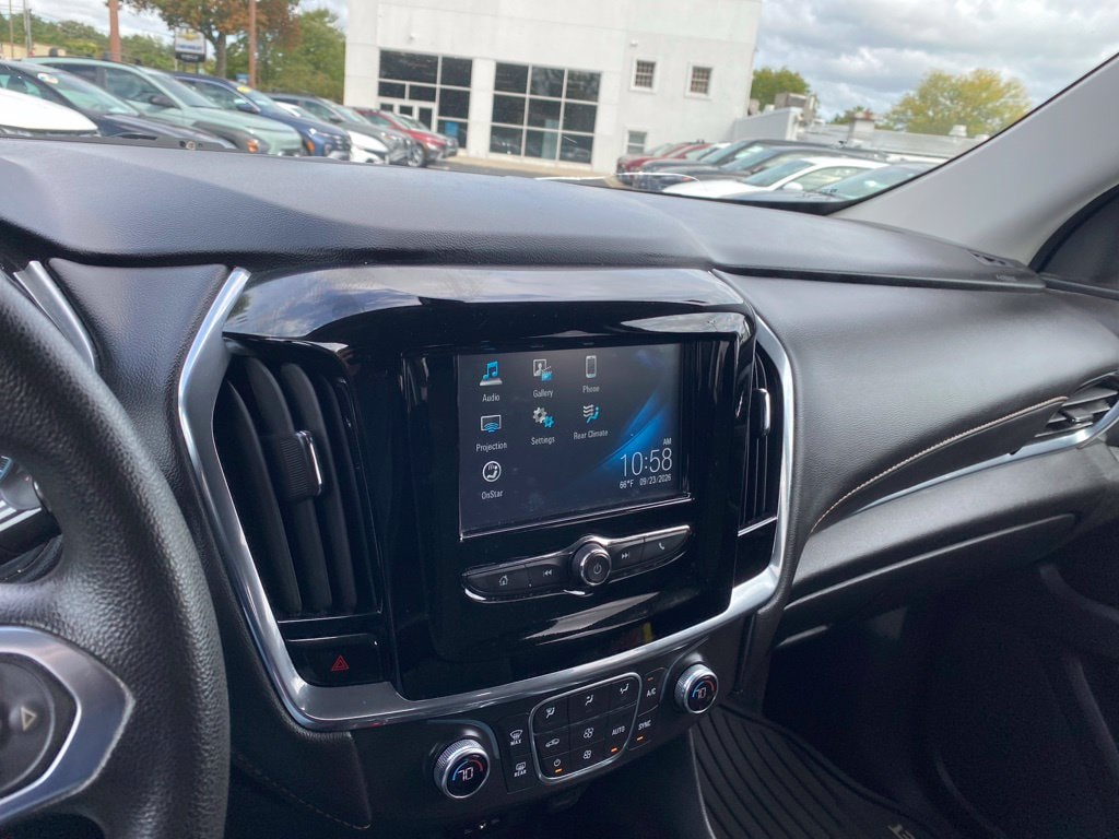 2019 Chevrolet Traverse LS - Photo 17