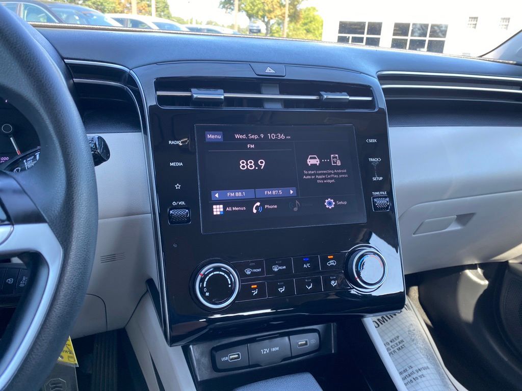 2024 Hyundai Tucson SE - Photo 16