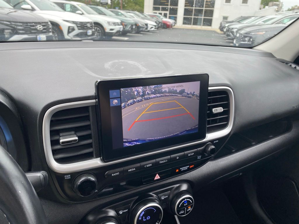 2023 Hyundai Venue SEL - Photo 12