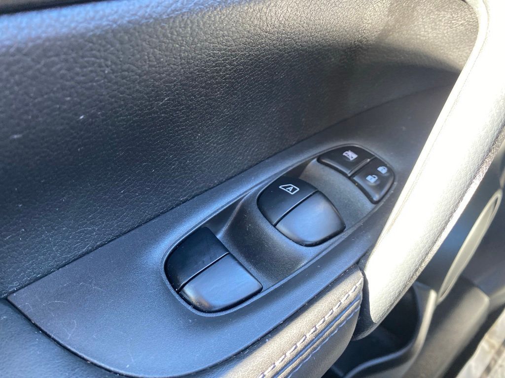 2020 Nissan Rogue Sport S - Photo 23