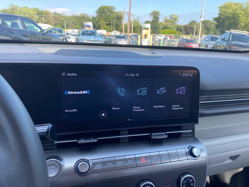 2024 Hyundai Kona SE - Photo 17