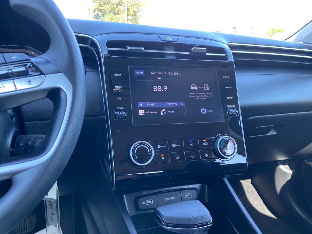 2024 Hyundai Tucson SE - Photo 17