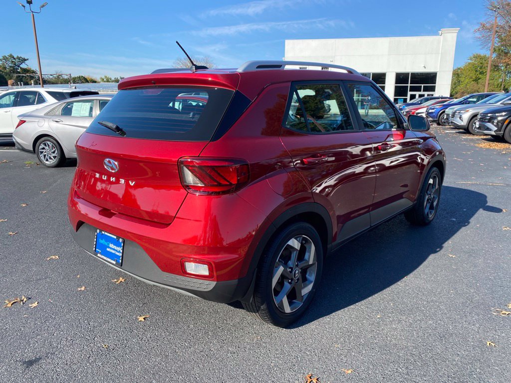Certified 2024 Hyundai Venue Limited SUV