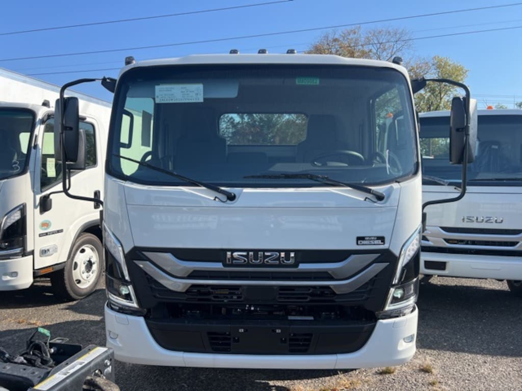 New 2025 Isuzu NRR Cab/Chassis
