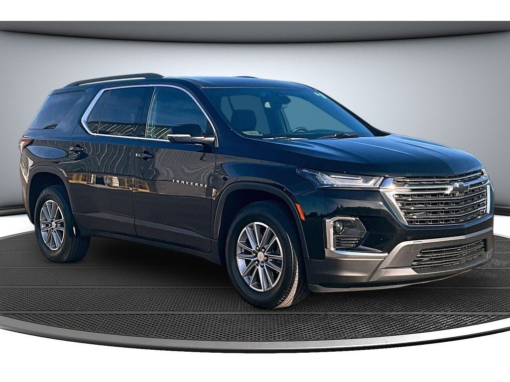 Used 2023 Chevrolet Traverse LT Cloth SUV
