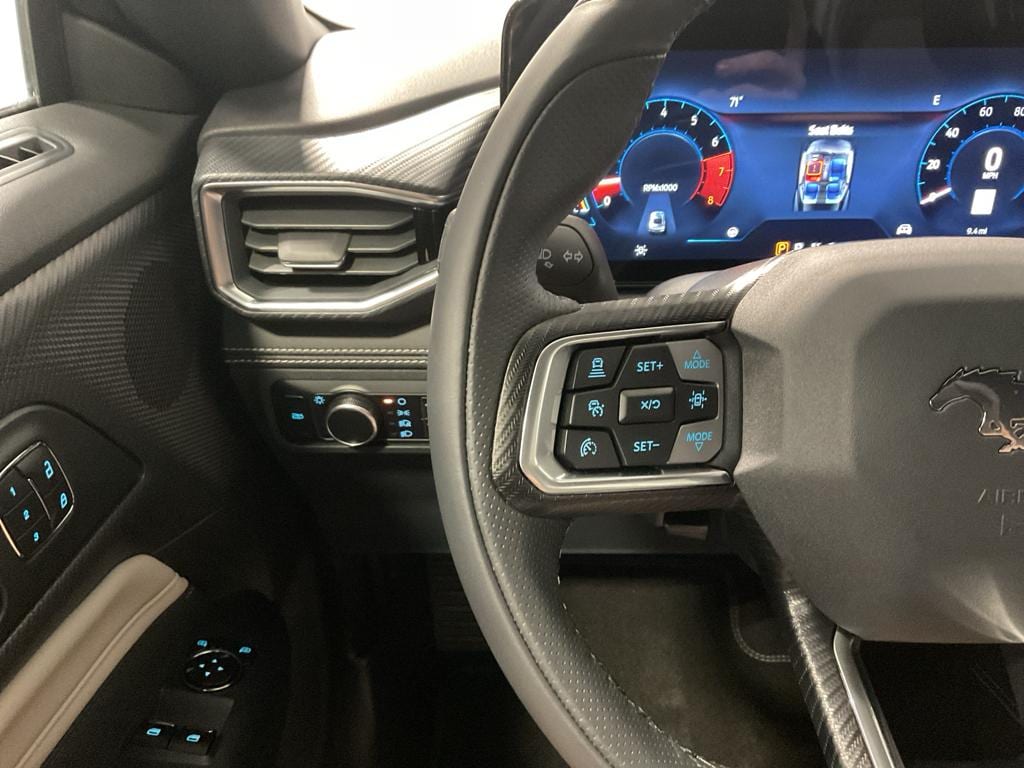 2024 Ford Mustang EcoBoost Premium - Photo 16