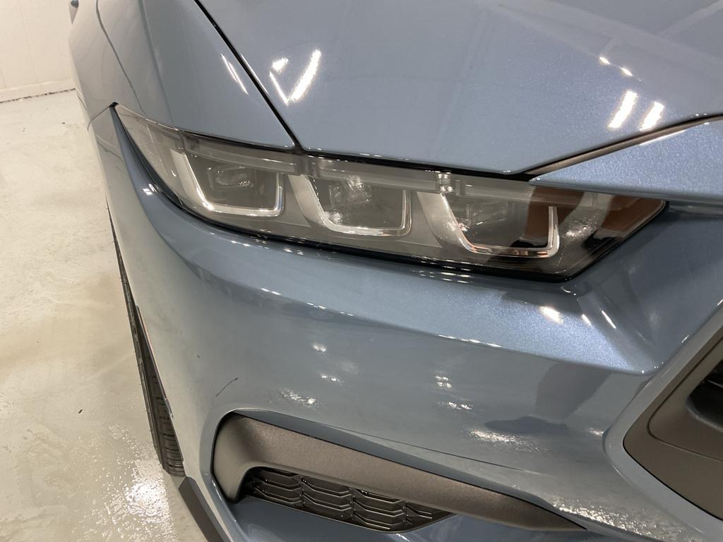 2024 Ford Mustang EcoBoost Premium - Photo 28