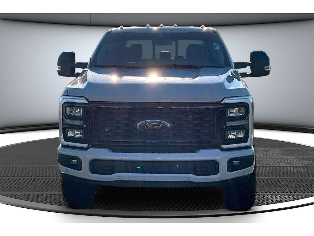 Used 2025 Ford F-350 Super Duty LARIAT Crew Cab