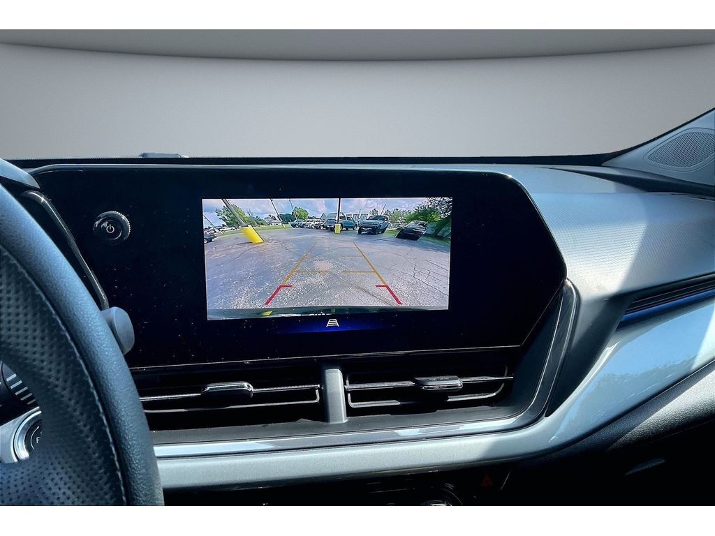 2025 Chevrolet Trax LT - Photo 23