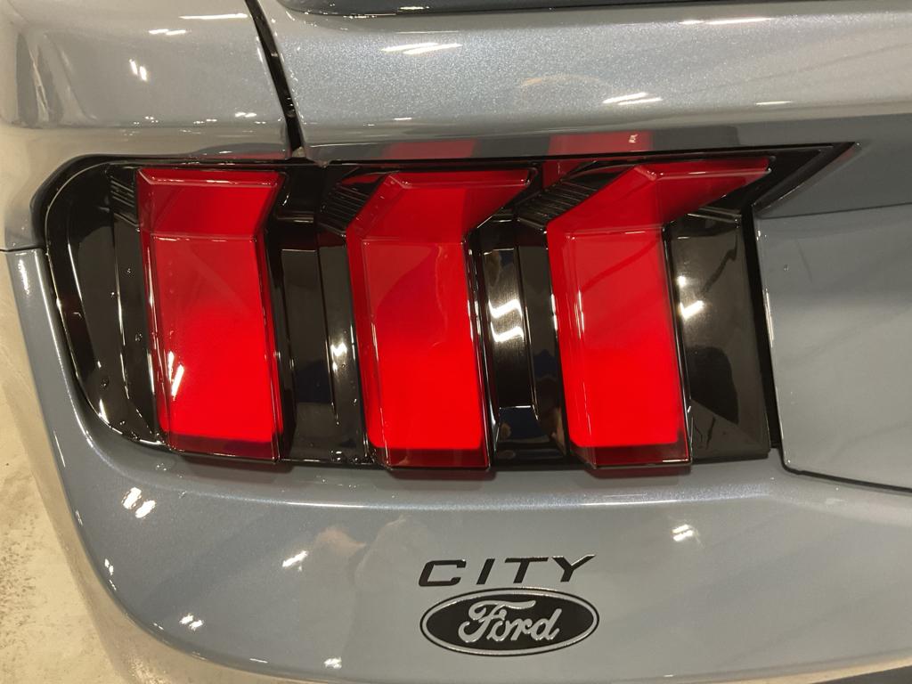 2024 Ford Mustang EcoBoost Premium - Photo 22