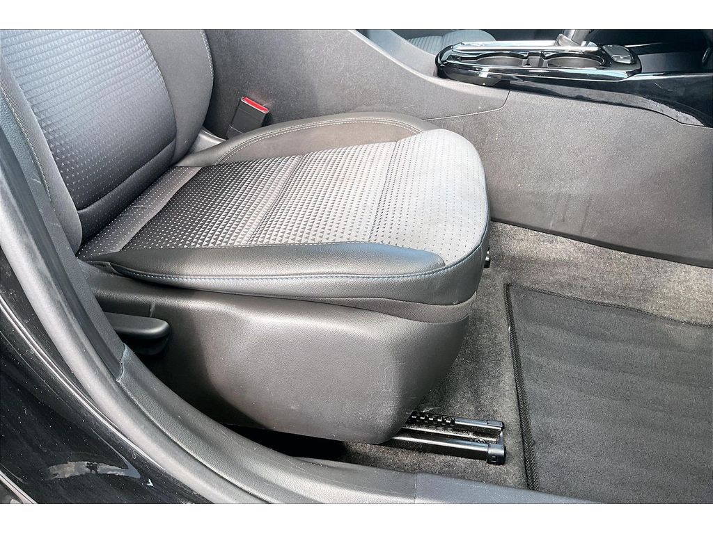2025 Chevrolet Trax LT - Photo 45