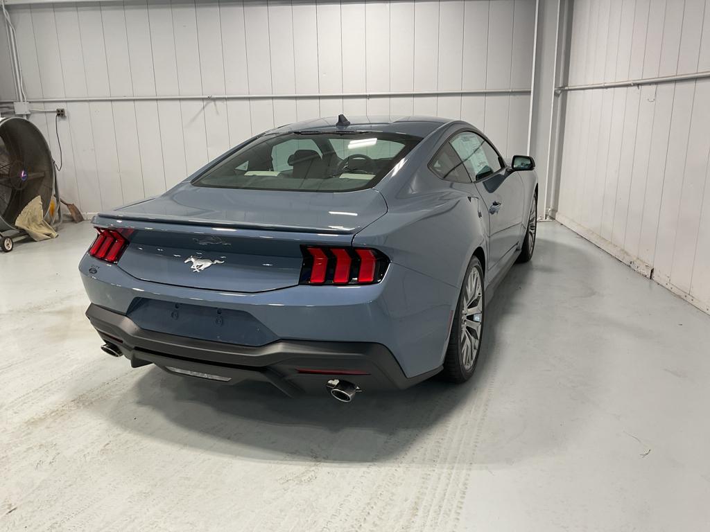 2024 Ford Mustang EcoBoost Premium - Photo 8