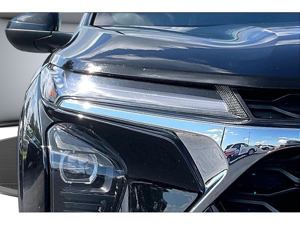 2025 Chevrolet Trax LT - Photo 47