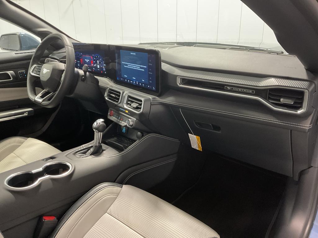 2024 Ford Mustang EcoBoost Premium - Photo 24