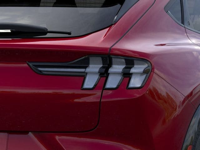 2025 Ford Mustang Mach-E Premium - Photo 16