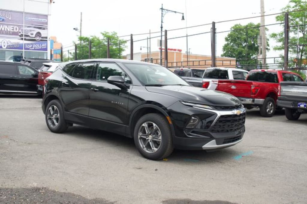 Used 2025 Chevrolet Blazer LT SUV