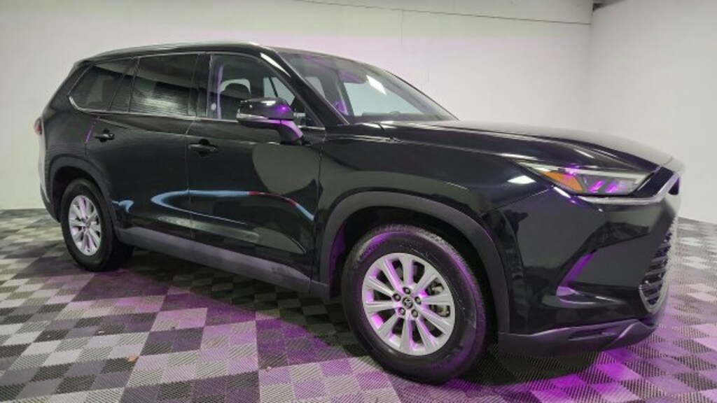 Used 2025 Toyota Grand Highlander XLE Sport Utility