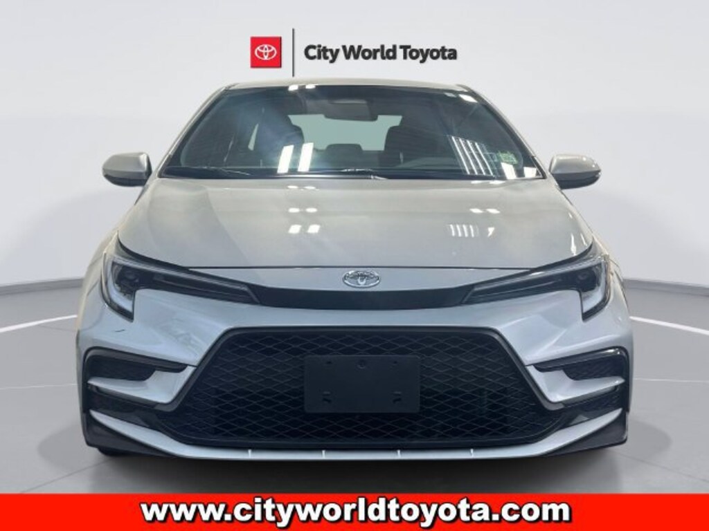 Used 2024 Toyota Corolla SE Sedan