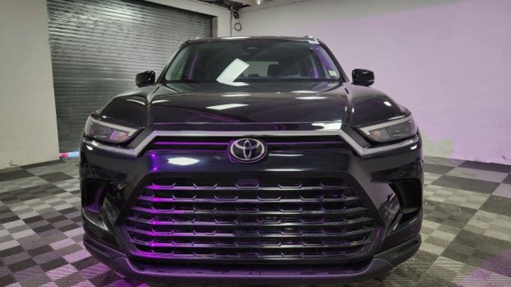 Used 2025 Toyota Grand Highlander XLE Sport Utility