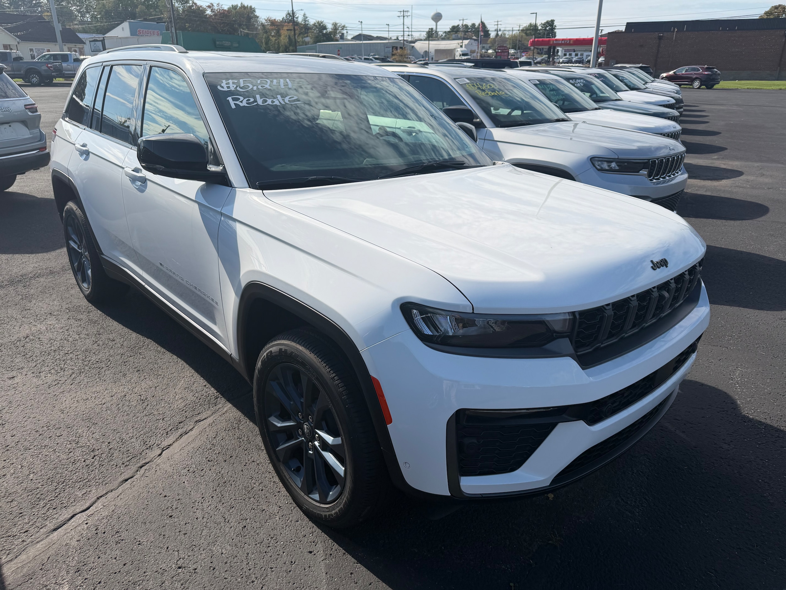 2026 Jeep Grand Cherokee 85th Anniversary Edition