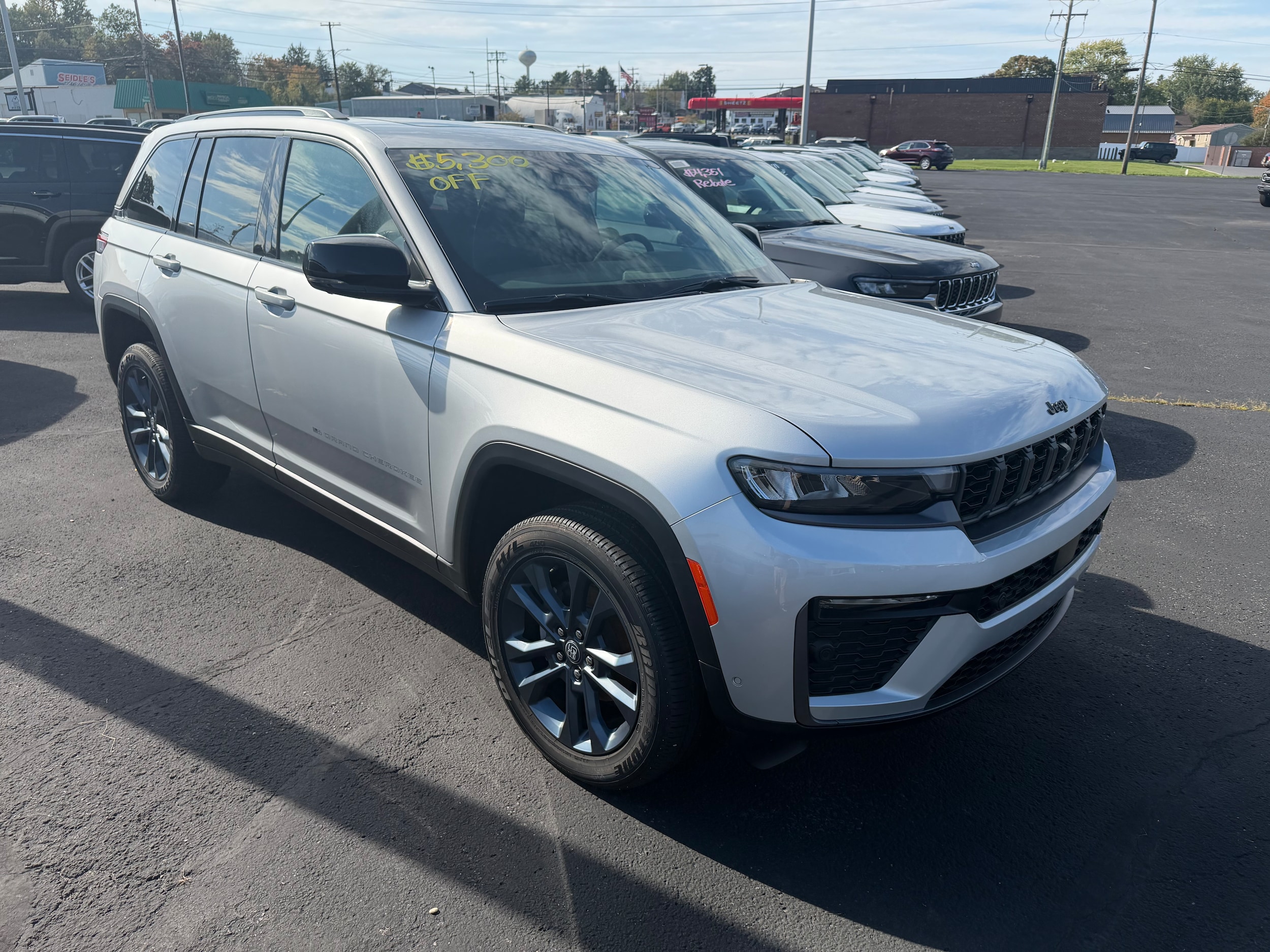 2026 Jeep Grand Cherokee 85th Anniversary Edition