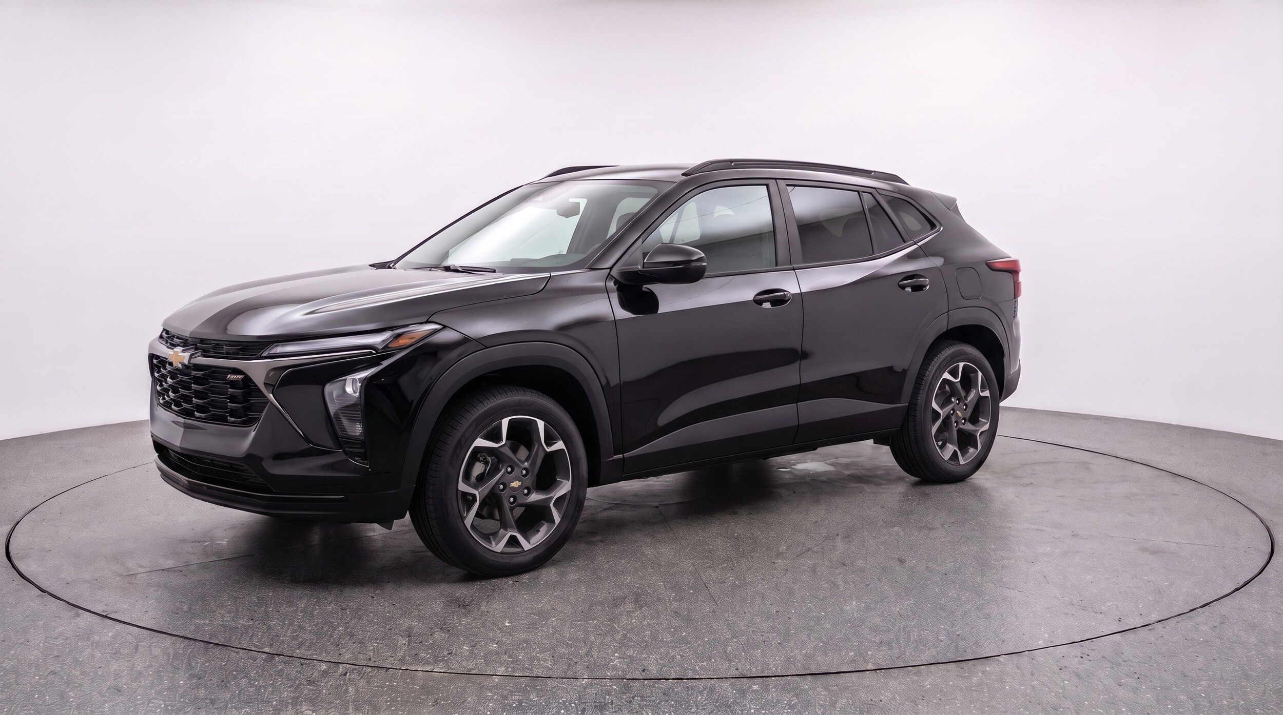 Thumbnail: 2025 Chevrolet Trax - 3