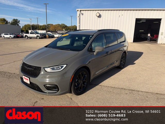 2022 Chrysler Pacifica Touring L
