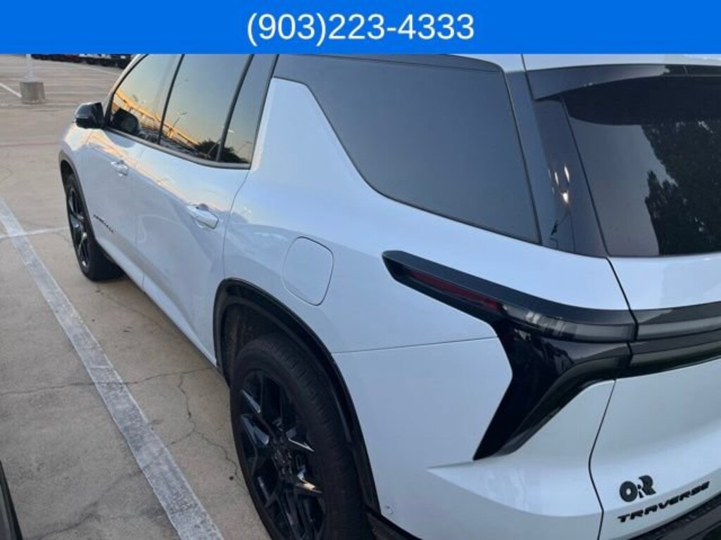 Used 2026 Chevrolet Traverse RS SUV