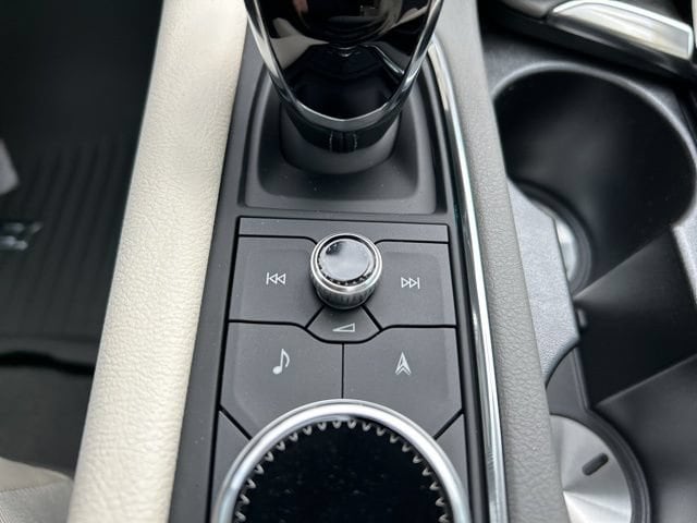 2026 Cadillac XT5 Premium Luxury - Photo 35