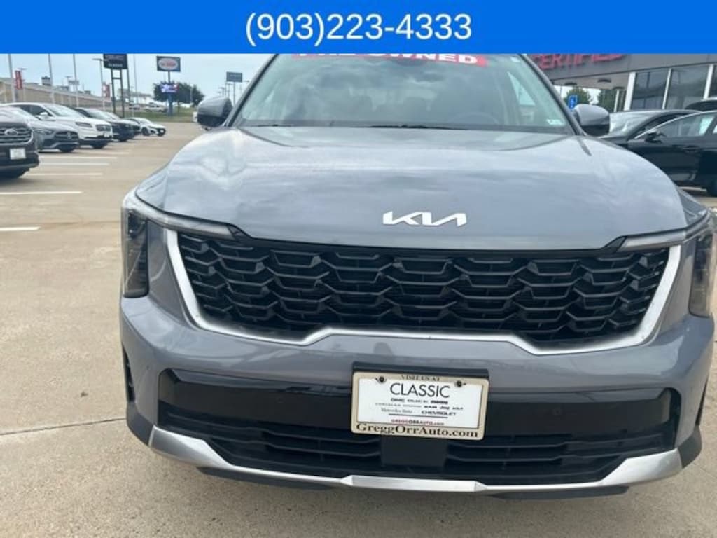 Used 2025 Kia Sorento S