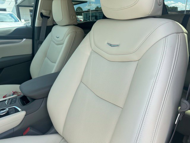 2026 Cadillac XT5 Premium Luxury - Photo 8