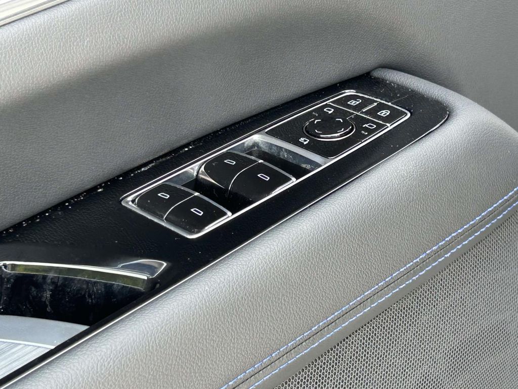 2026 Cadillac Escalade IQL Sport - Photo 19
