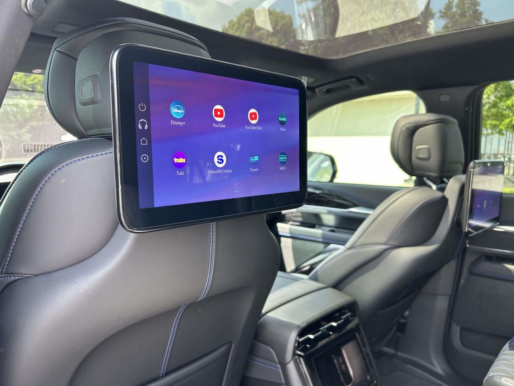 2026 Cadillac Escalade IQL Sport - Photo 13
