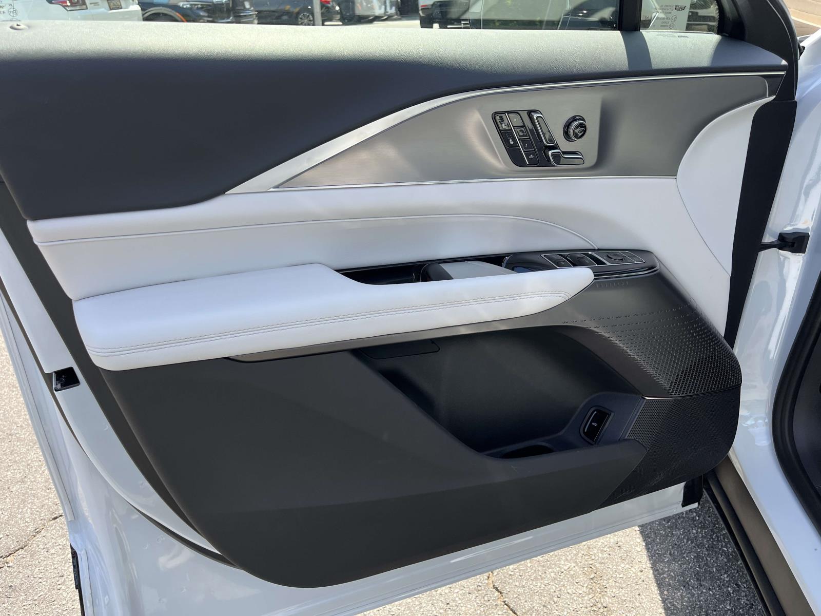 2027 Cadillac LYRIQ Sport - Photo 16
