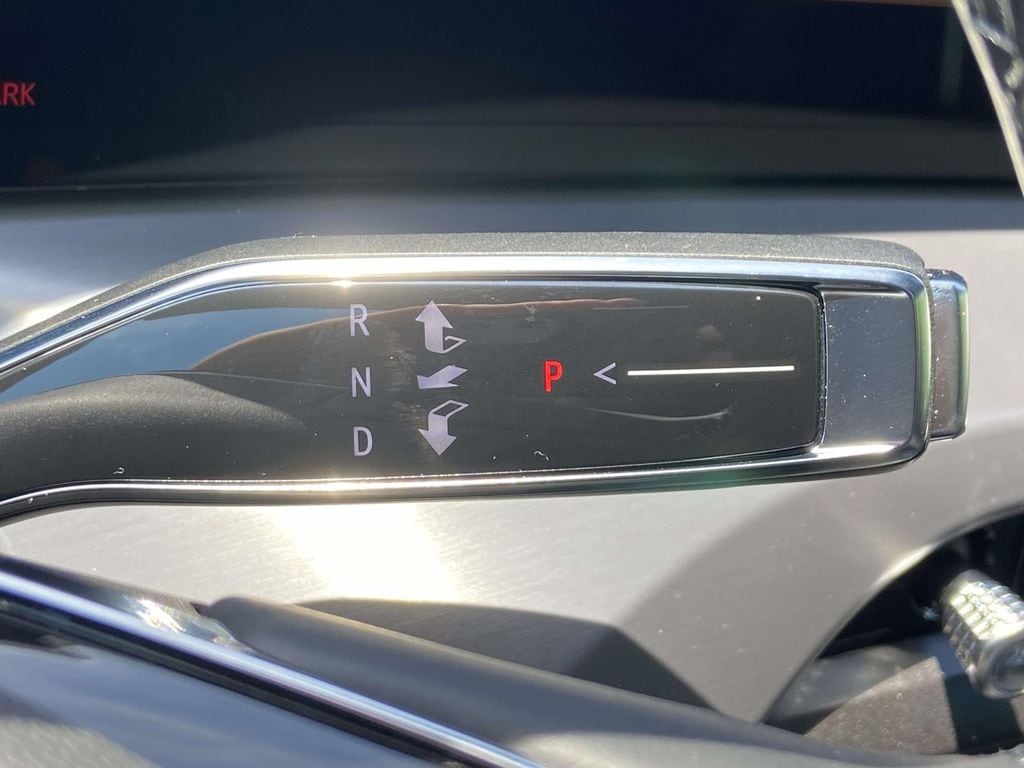 2026 Cadillac VISTIQ Sport - Photo 26