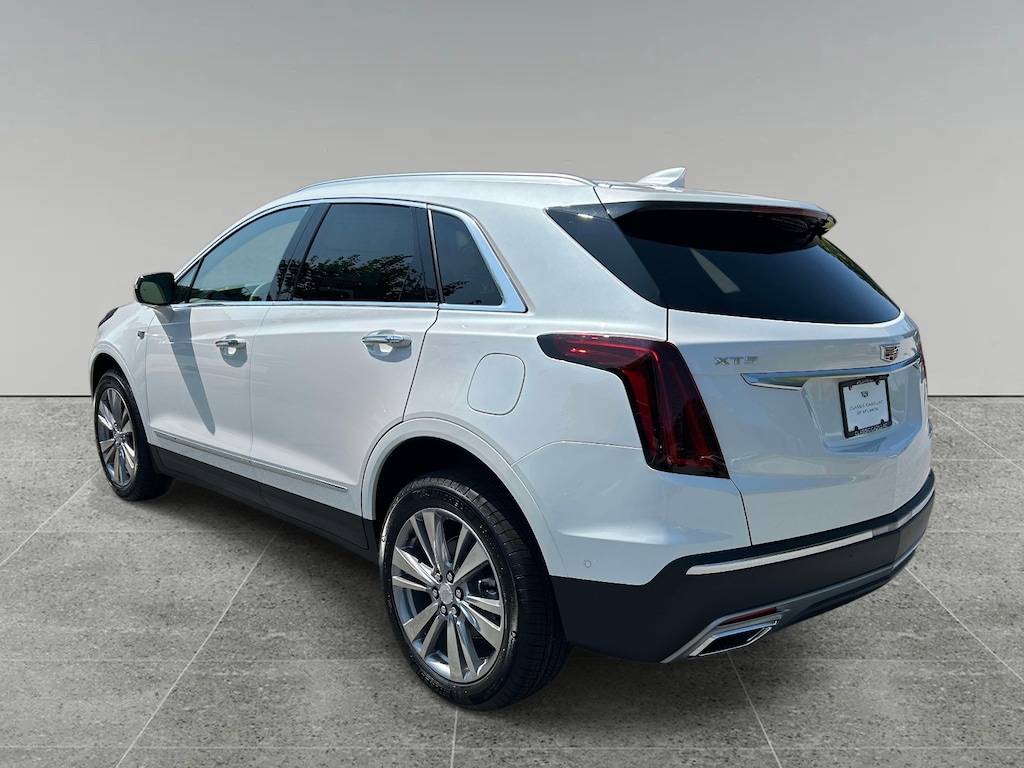 New 2026 CADILLAC XT5 Premium Luxury SUV