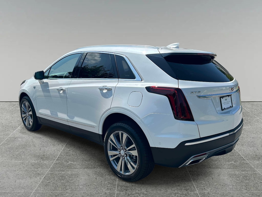 New 2026 CADILLAC XT5 Premium Luxury SUV