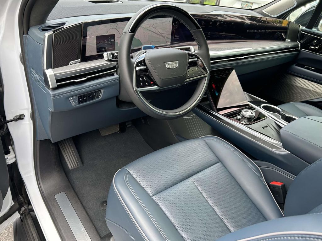 2026 Cadillac Escalade IQL Premium Luxury - Photo 19
