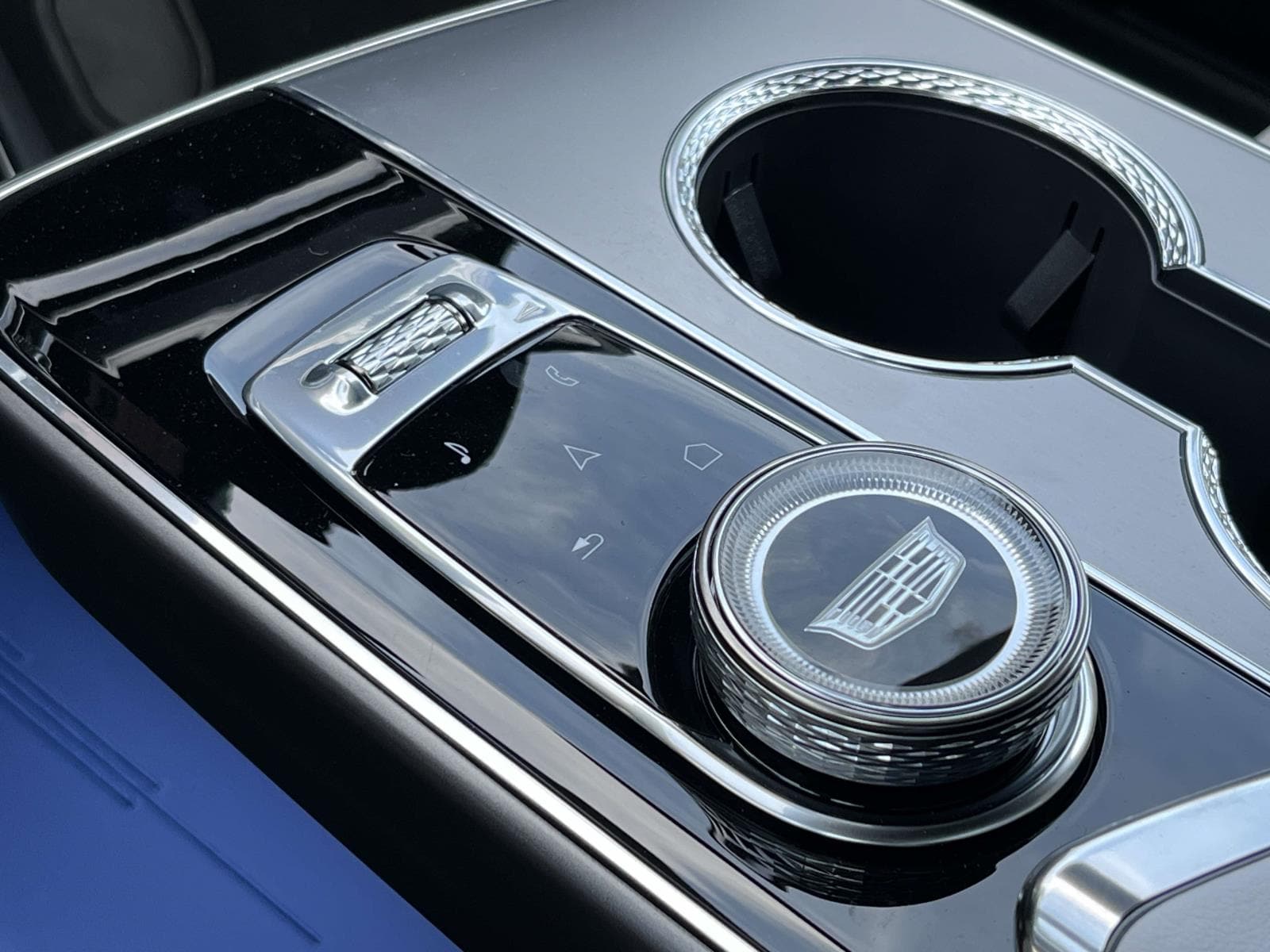 2027 Cadillac LYRIQ Sport - Photo 29
