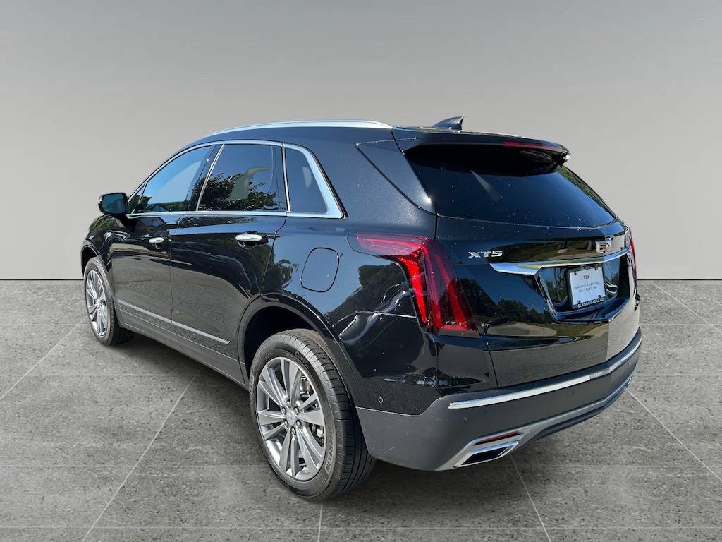 New 2026 CADILLAC XT5 Premium Luxury SUV