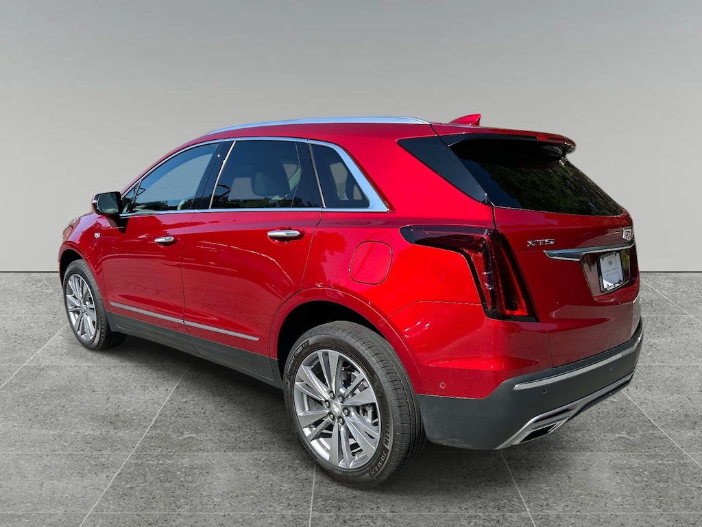 New 2026 CADILLAC XT5 Premium Luxury SUV