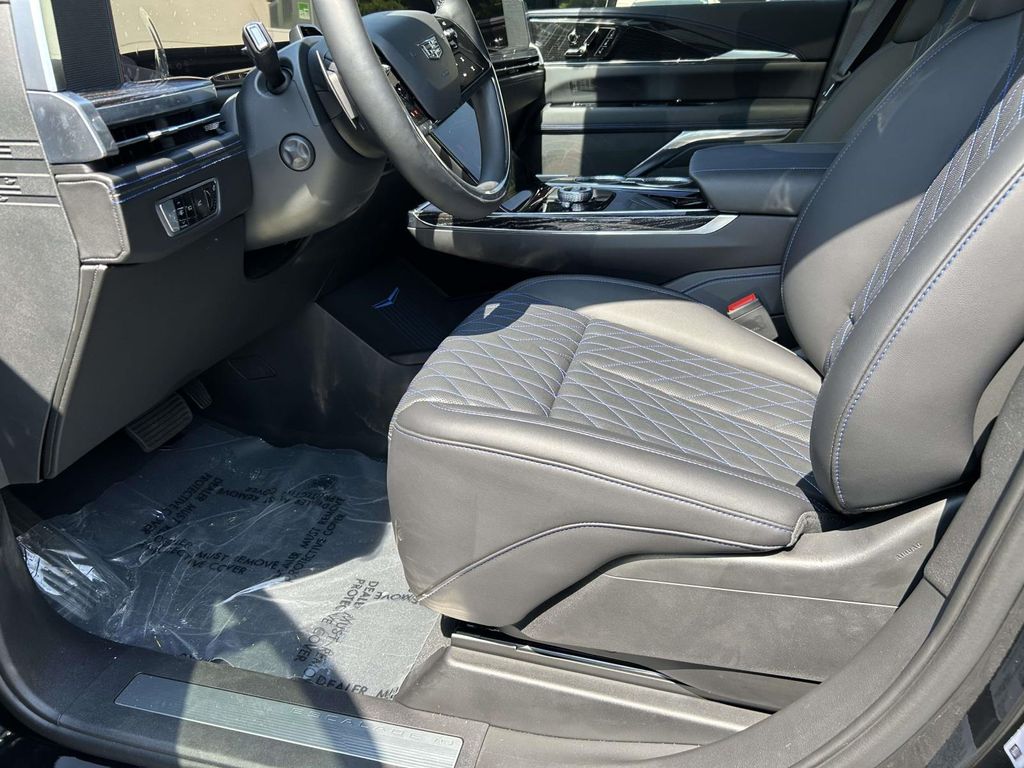 2026 Cadillac Escalade IQ Luxury - Photo 21