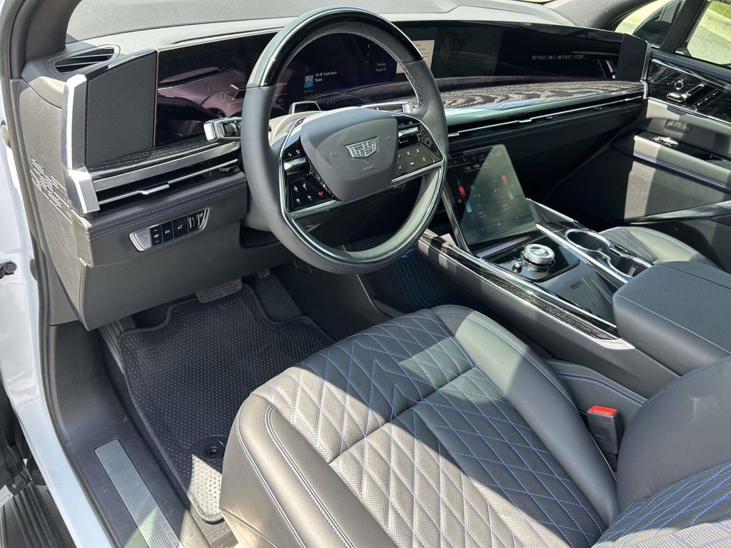 2026 Cadillac Escalade IQL Sport - Photo 20