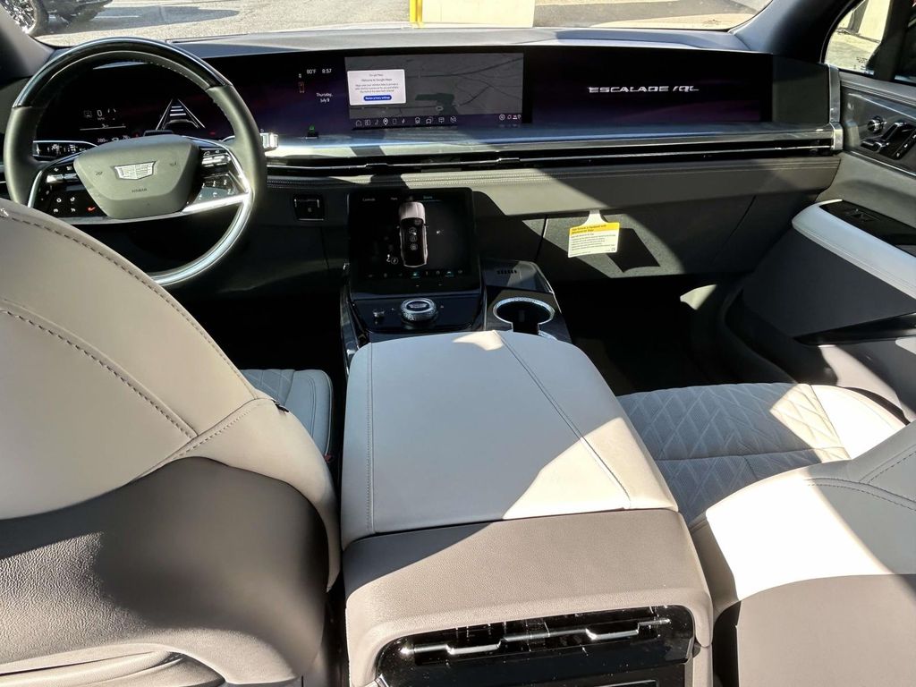 2026 Cadillac Escalade IQL Luxury - Photo 15