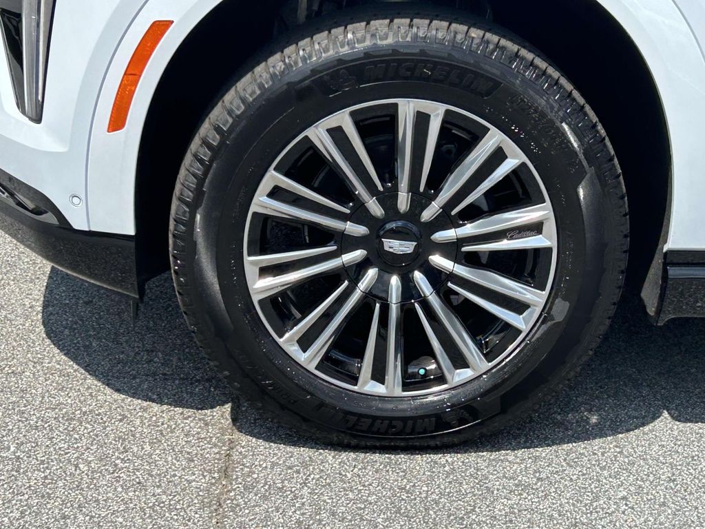 2026 Cadillac Escalade IQL Sport - Photo 9