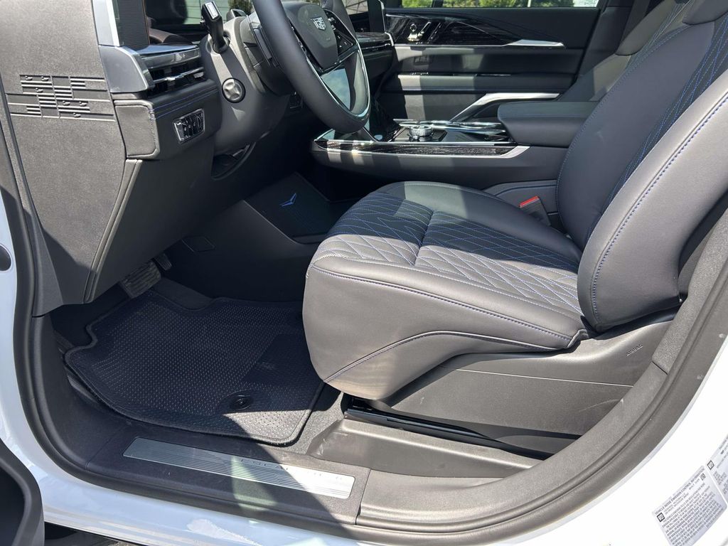 2026 Cadillac Escalade IQL Sport - Photo 22