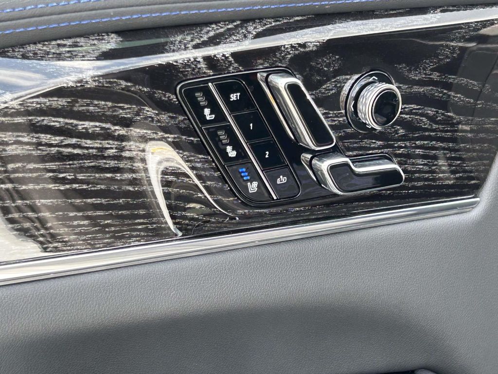 2026 Cadillac Escalade IQL Sport - Photo 18