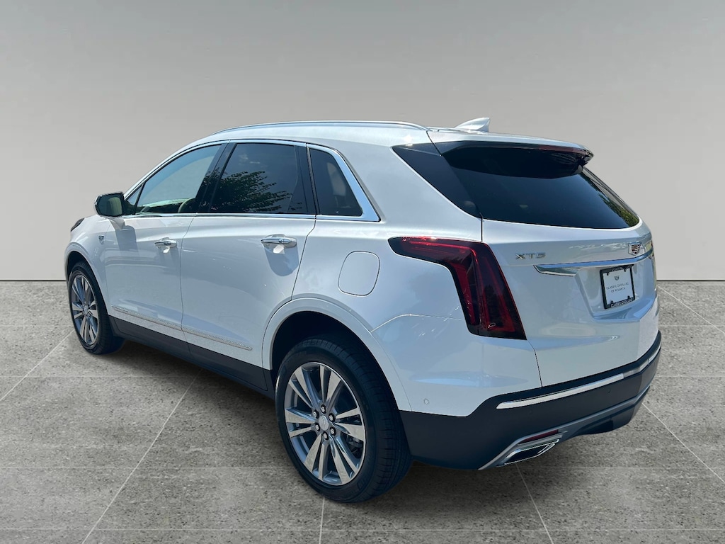 New 2026 CADILLAC XT5 Premium Luxury SUV