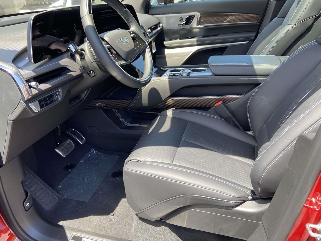 2026 Cadillac VISTIQ Sport - Photo 21